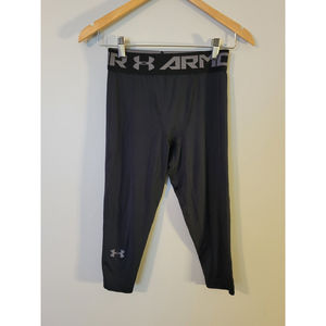Under Armor Women's Black Heat Gear Compression Capris Size M
